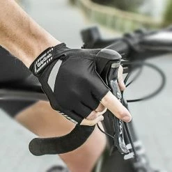 GripGrab SuperGel Glove - Black -Cycling Accessories Shop 1005 01 2 1200x f23ae2bd 7f65 478c a273 89f8c6c35ab0