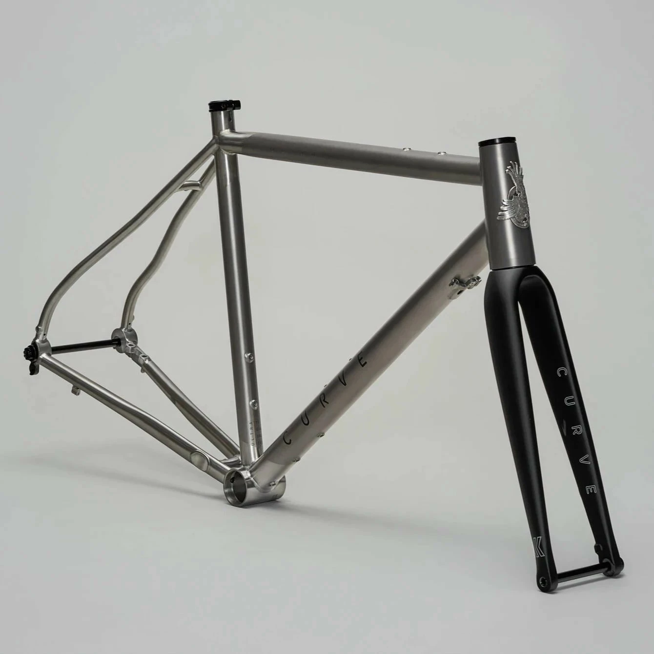 Curve Belgie Ultra Disc Titanium Frameset 3 Curve Belgie Ultra Disc Titanium Frameset