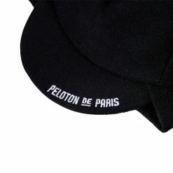 Peloton De Paris Hiver Cap -Cycling Accessories Shop 4T2H3346 1567848201660 1200x 97102b78 00e3 45d0 b9b9 e908cb918cab