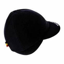 Peloton De Paris Hiver Cap -Cycling Accessories Shop 4T2H3372 1567848667363 1200x e59b8bf1 f847 4cea ab77 d7987b94683c