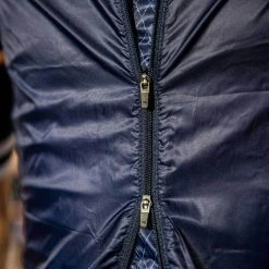 Peloton De Paris Sprinteur Wind Gilet - Navy -Cycling Accessories Shop 4T2H7811 1200x 646c9c2e db9d 4f39 bdae 374044725200