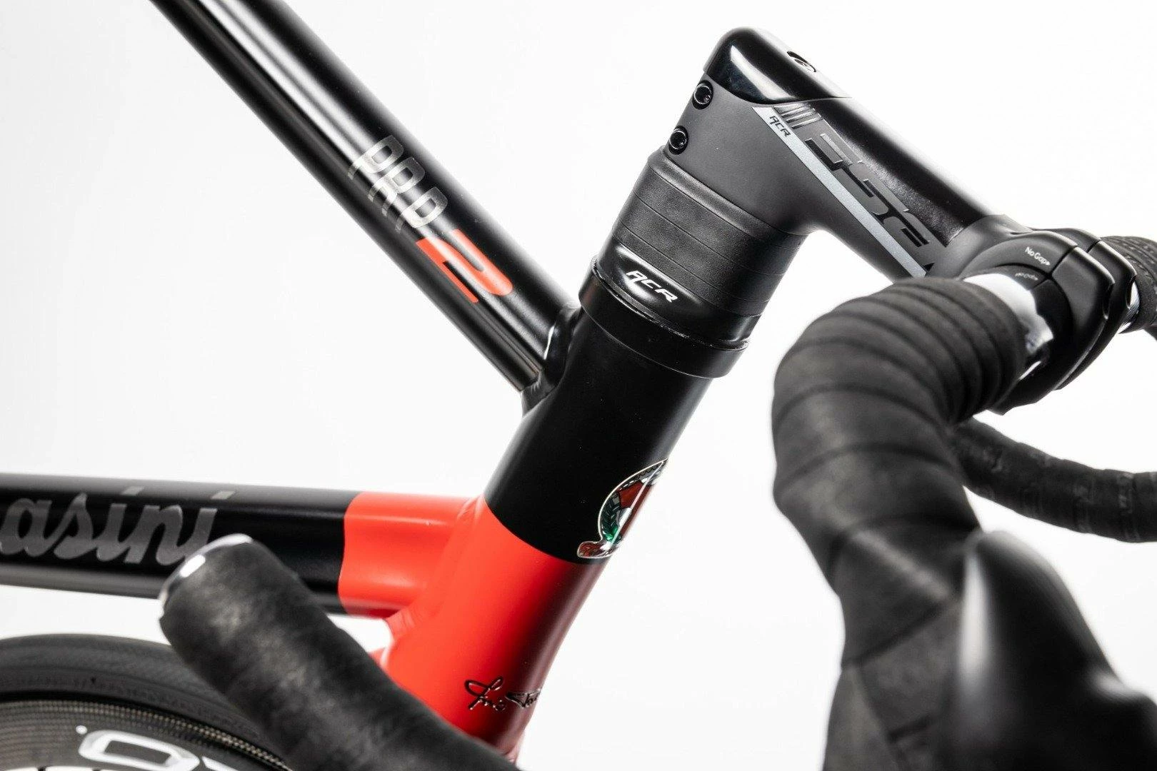 Tommasini PRP2 Racing Disc Bike With SRAM RED ETAP AXS 5 Tommasini PRP2 Racing Disc Bike With SRAM RED ETAP AXS - Image 3