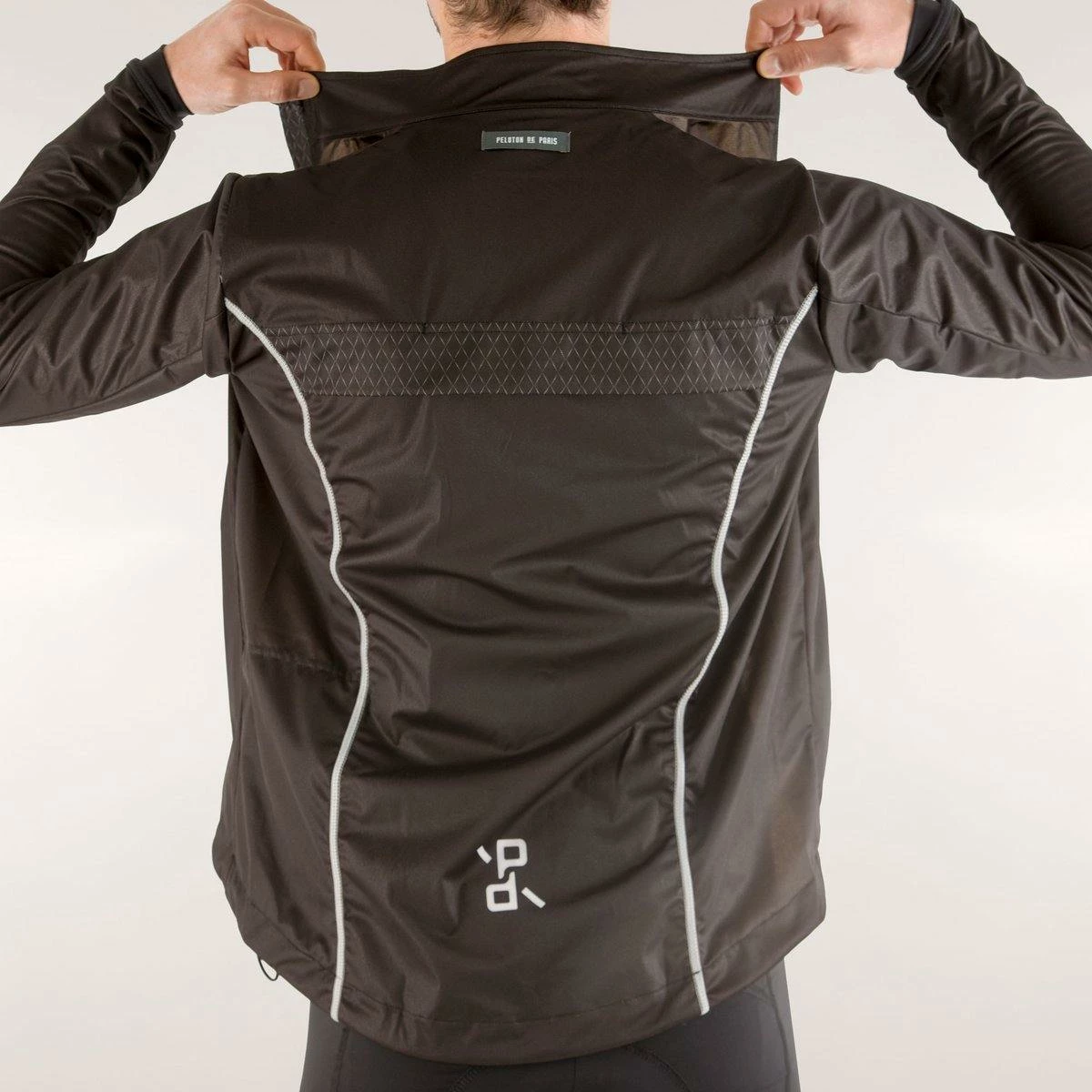 Peloton De Paris Elements Packable Jacket - Black 5 Peloton De Paris Elements Packable Jacket - Black - Image 3