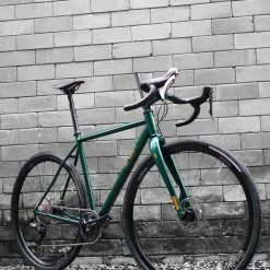 The Draft Comet Eater Gravel Bike - Metallic Green