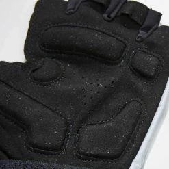 Le Col Cycling Mitts - Navy 10 Le Col Cycling Mitts - Navy -Cycling Accessories Shop Detail Mens Details1 112 640x640 crop center a5ce6fce 003c 4144 86cd 586629574d98