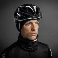 GripGrab Lightweight Thermal Skull Cap -Cycling Accessories Shop GripGrab M5002 black total 2000x 6b596f02 f4fb 45dd b540 2f160fb9b1b7