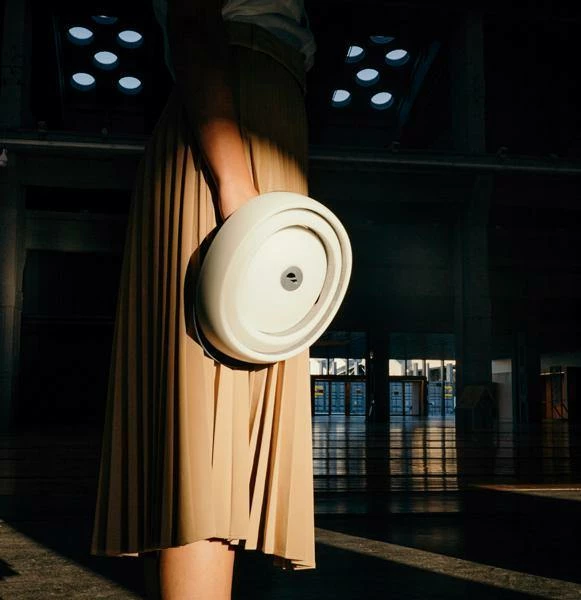 Closca Helmet - White 7 Closca Helmet - White - Image 5