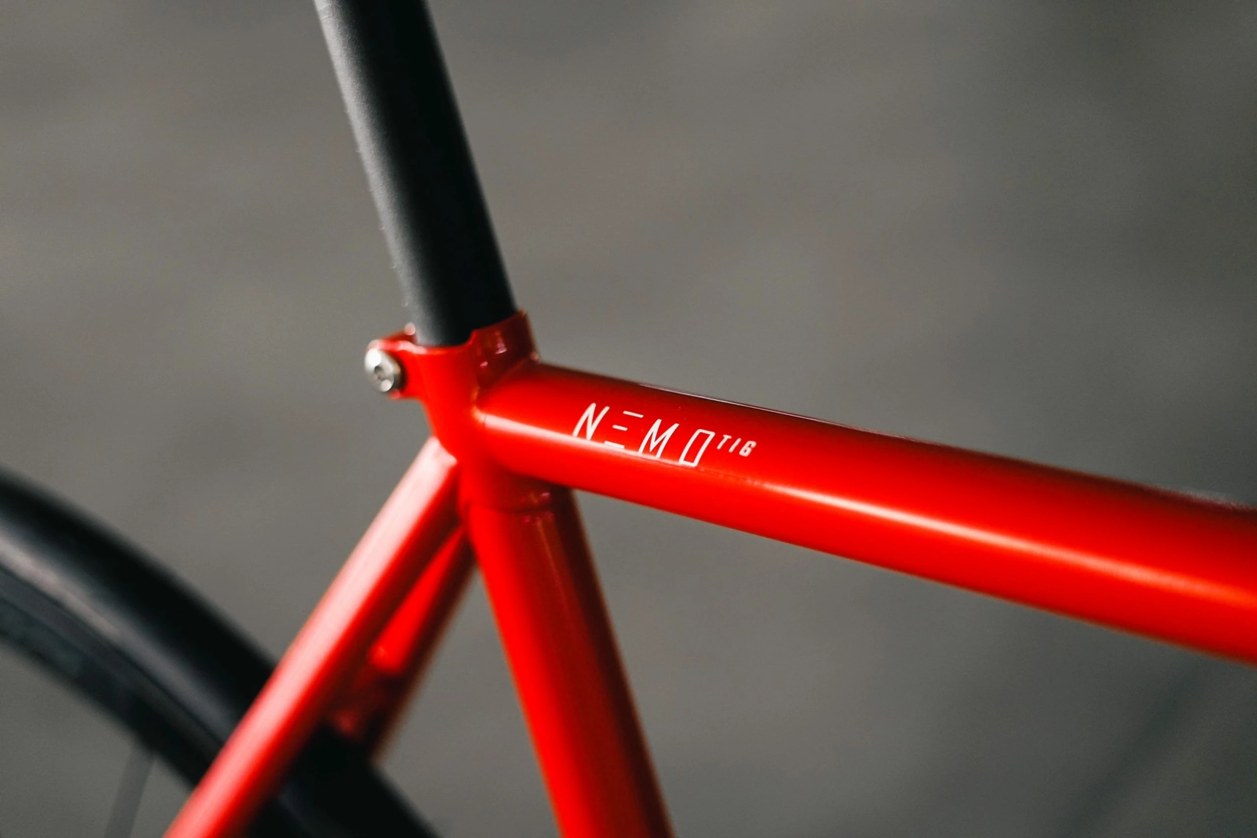 Cinelli Nemo Tig Road Bike Campagnolo Super Record - Racing Red 4 Cinelli Nemo Tig Road Bike Campagnolo Super Record - Racing Red - Image 2