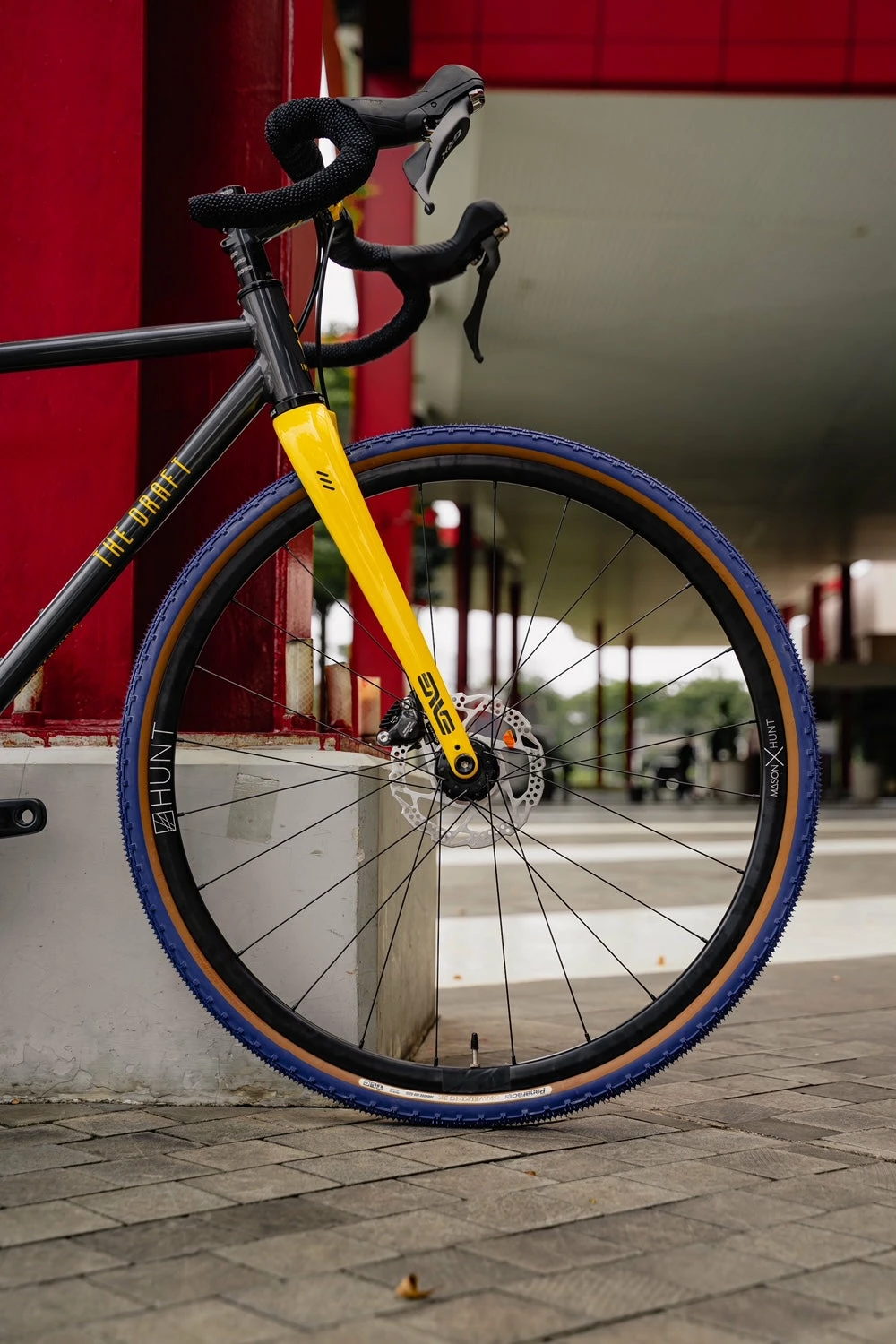 The Draft Comet Eater Gravel Bike - Steely Grey/Yellow 4 The Draft Comet Eater Gravel Bike - Steely Grey/Yellow - Image 2