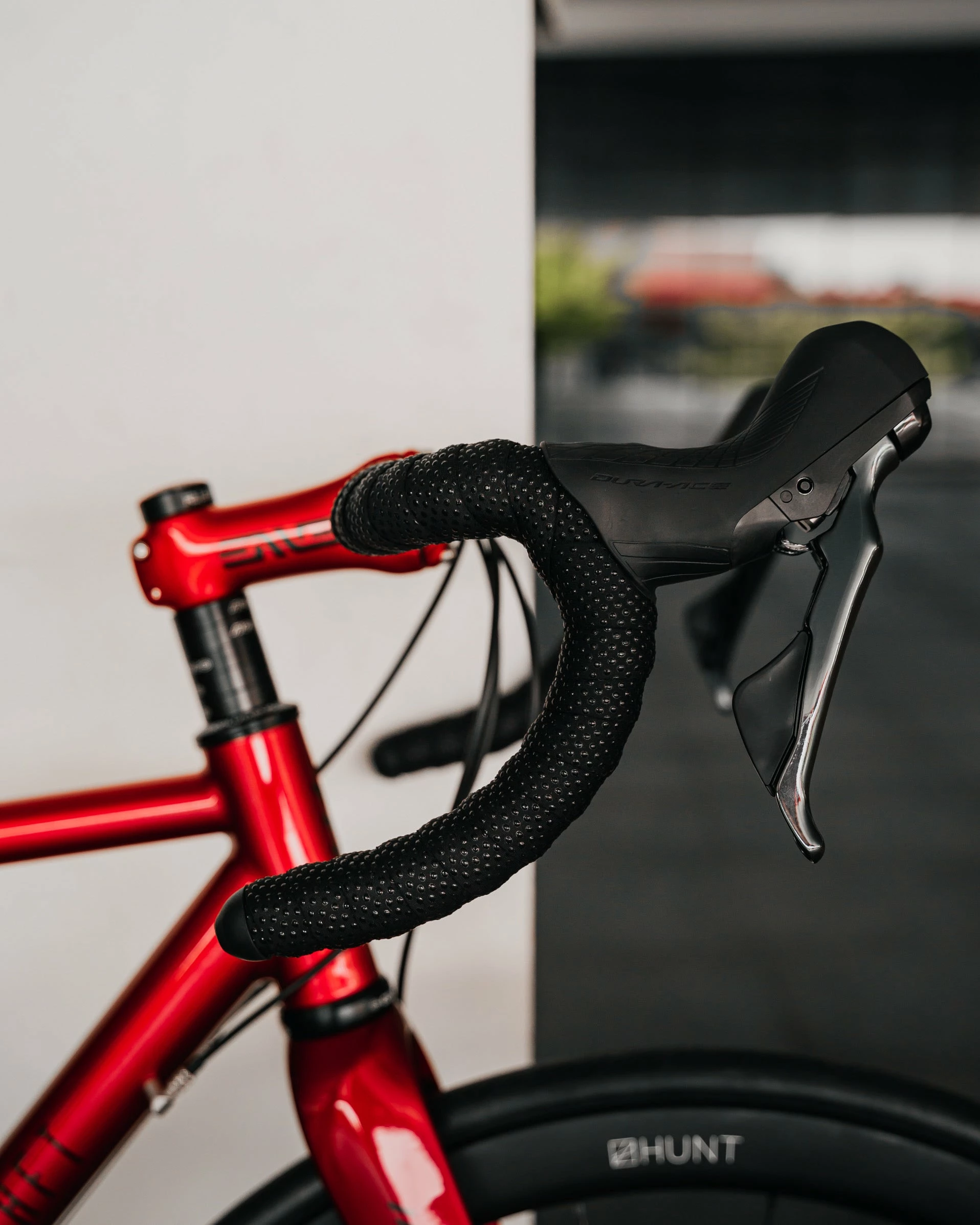 The Draft Hypatia Road Disc Bike - Lean Candy Red 6 The Draft Hypatia Road Disc Bike - Lean Candy Red - Image 4