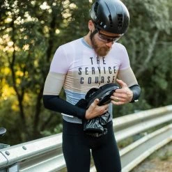 The Service Course Packable Gilet - Black -Cycling Accessories Shop image 12273807 8966 4b43 8282 e38a98c2f2b7