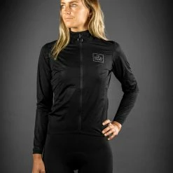 The Service Course Packable Women Jacket - Black -Cycling Accessories Shop image 171a9ff6 4326 4195 9b0b 3a7fef17f318