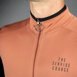 The Service Course Packable Gilet - Autumn Leaf -Cycling Accessories Shop image 27a307f4 cc62 4cea aab2 3ed291574347