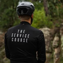 The Service Course Packable Jacket - Black -Cycling Accessories Shop image 3a17e902 b8b4 4bcc bf1e 88743ebb3a87
