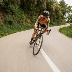 The Service Course Packable Gilet - Autumn Leaf -Cycling Accessories Shop image 3ed8df5b d839 4495 9342 9cedfae29fc3