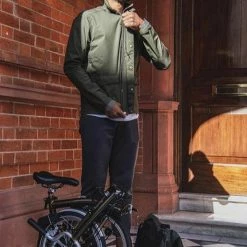 Brompton Endura London Waterproof Jacket - Olive Green -Cycling Accessories Shop image 5b1743f3 545c 4a0d af05 41bebd1d5f3f