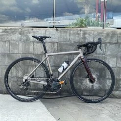 Tommasini Mach Titanium Road Disc Bike With Campagnolo Super Record - Burgundy