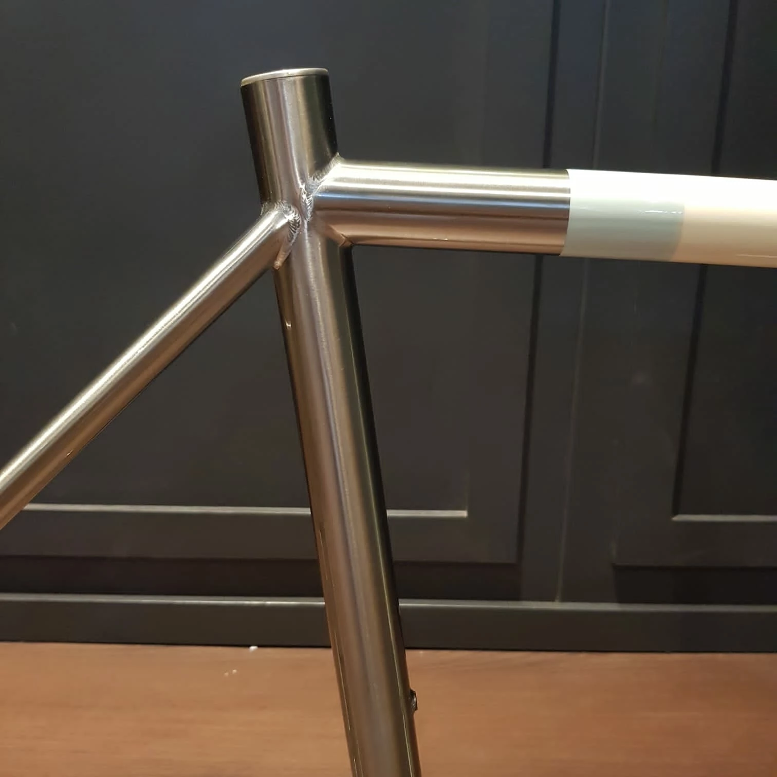 Ritte The Snob Stainless Steel Disc Frameset - Cream 4 Ritte The Snob Stainless Steel Disc Frameset - Cream - Image 2