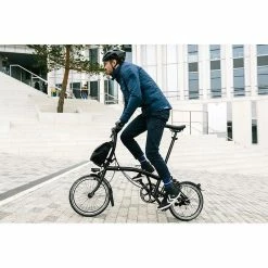 Brompton Endura London Waterproof Jacket - Navy -Cycling Accessories Shop image 67eeff41 1e95 4a24 a806 e4ed56755e60