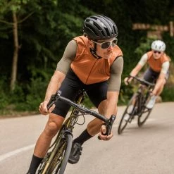 The Service Course Packable Gilet - Autumn Leaf -Cycling Accessories Shop image 80edecc4 dfc3 4828 b32e cf60872b0c9c