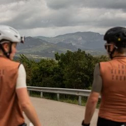 The Service Course Packable Gilet - Autumn Leaf -Cycling Accessories Shop image b1470294 36bc 4992 bc6f b851edc742c9