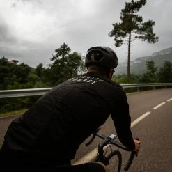 The Service Course Packable Jacket - Black -Cycling Accessories Shop image b3e68fad ed3f 4ac7 b3fd a438f5a71a62