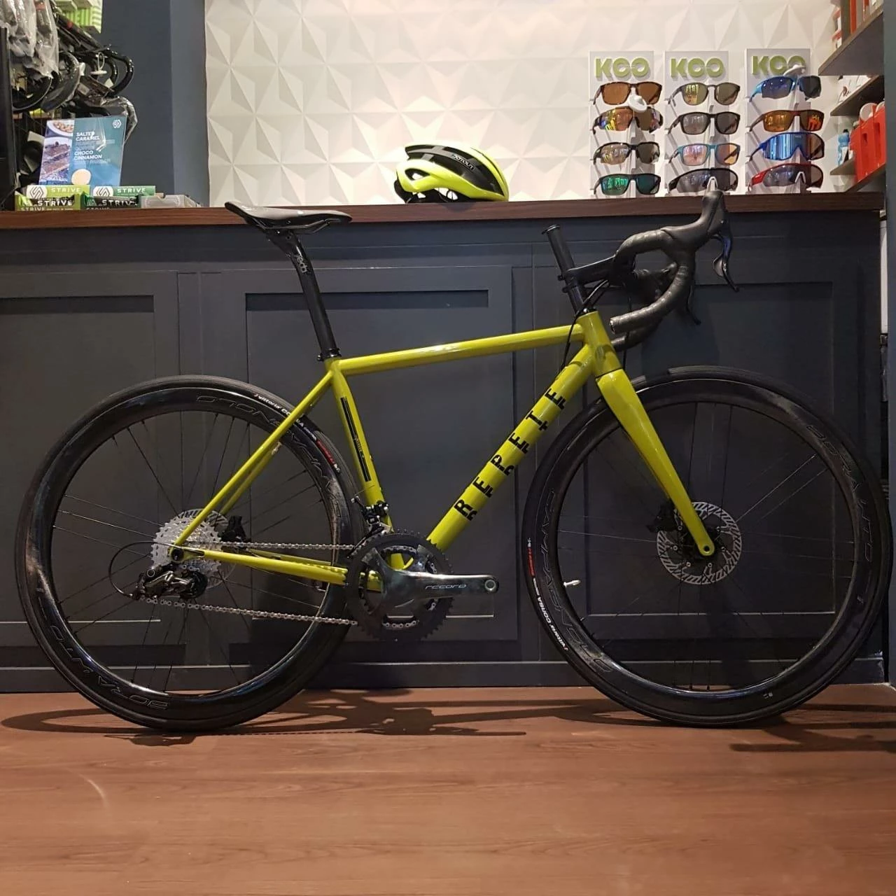 REPETE R2: Reason Road Disc Bike - Gold Green 3 REPETE R2: Reason Road Disc Bike - Gold Green