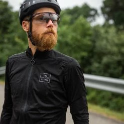 The Service Course Packable Jacket - Black -Cycling Accessories Shop image e7f3c3c0 f9c9 44a5 aa02 3547c4e7a3f7