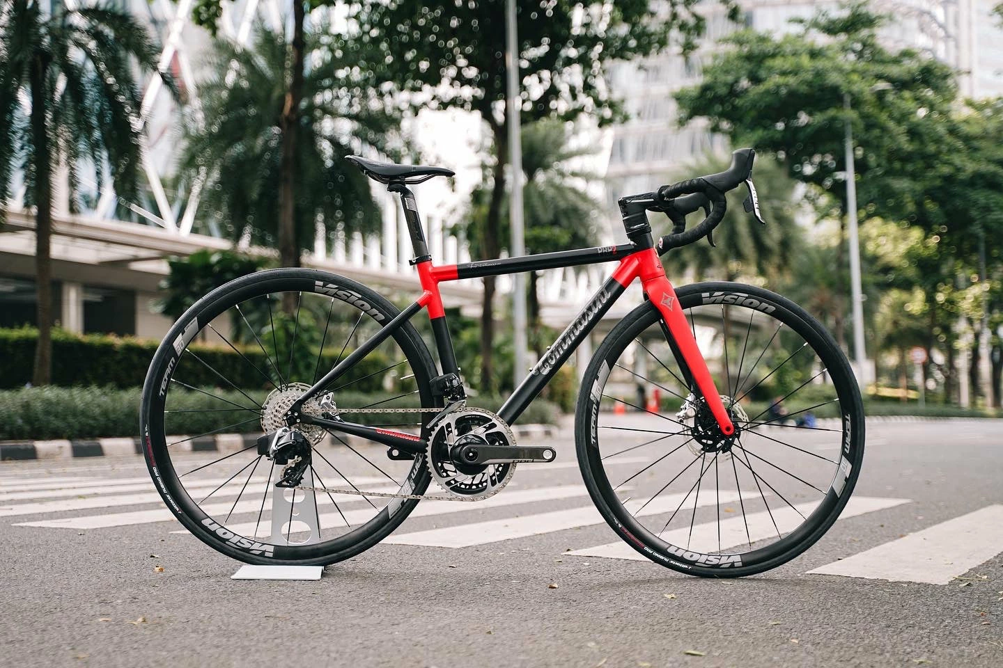 Tommasini PRP2 Racing Disc Bike With SRAM RED ETAP AXS 3 Tommasini PRP2 Racing Disc Bike With SRAM RED ETAP AXS