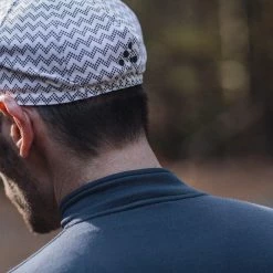 Isadore Climber's Cap - Black/White 13 Isadore Climber's Cap - Black/White -Cycling Accessories Shop isadore.com 341 climbers cap fuji 2 2 4345 w1500 h1000 crop flags1 v2