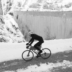 PEdALED Yuki Winter Jacket - Black -Cycling Accessories Shop men winter cycling jacket black yuki pedaled action